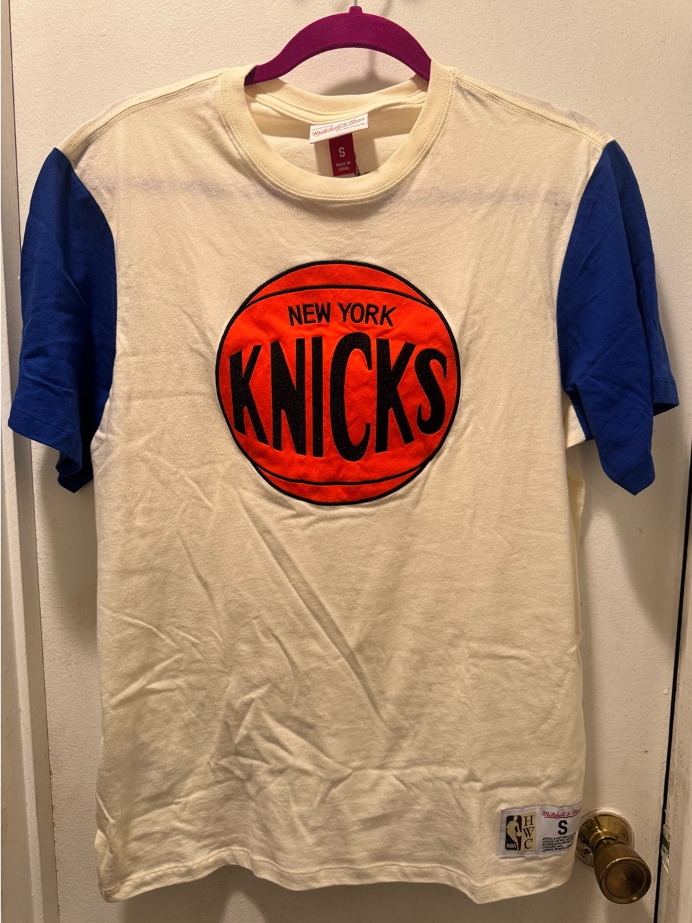 *Sold out* Mitchell & Ness colorblock Tee with Blue Sleeves & Orange Knicks Logo